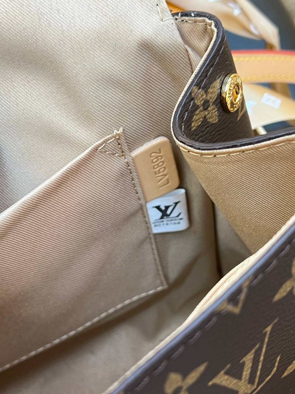 Logo Detaylı İthal Çanta