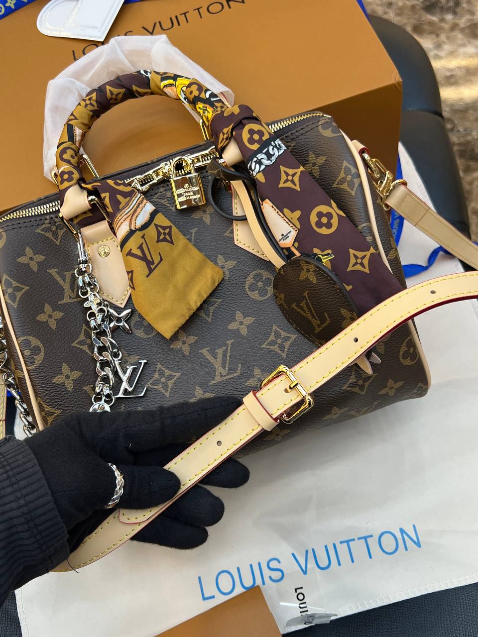 Logo Detaylı İthal Çanta