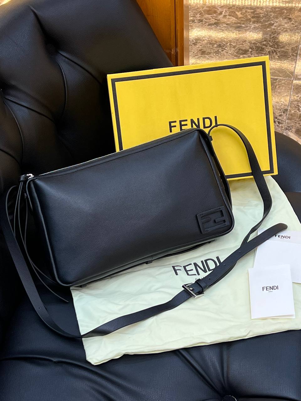 Logo Detaylı İthal Çanta