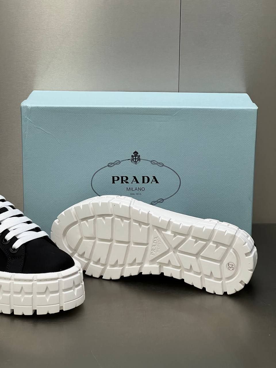 Logo Detaylı İthal Kadın Sneaker