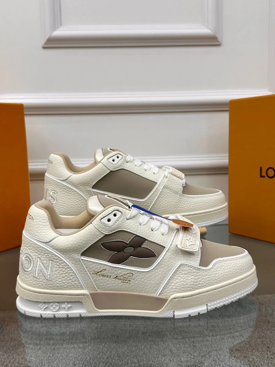 Bej Logo Detaylı Erkek Deri Sneakers