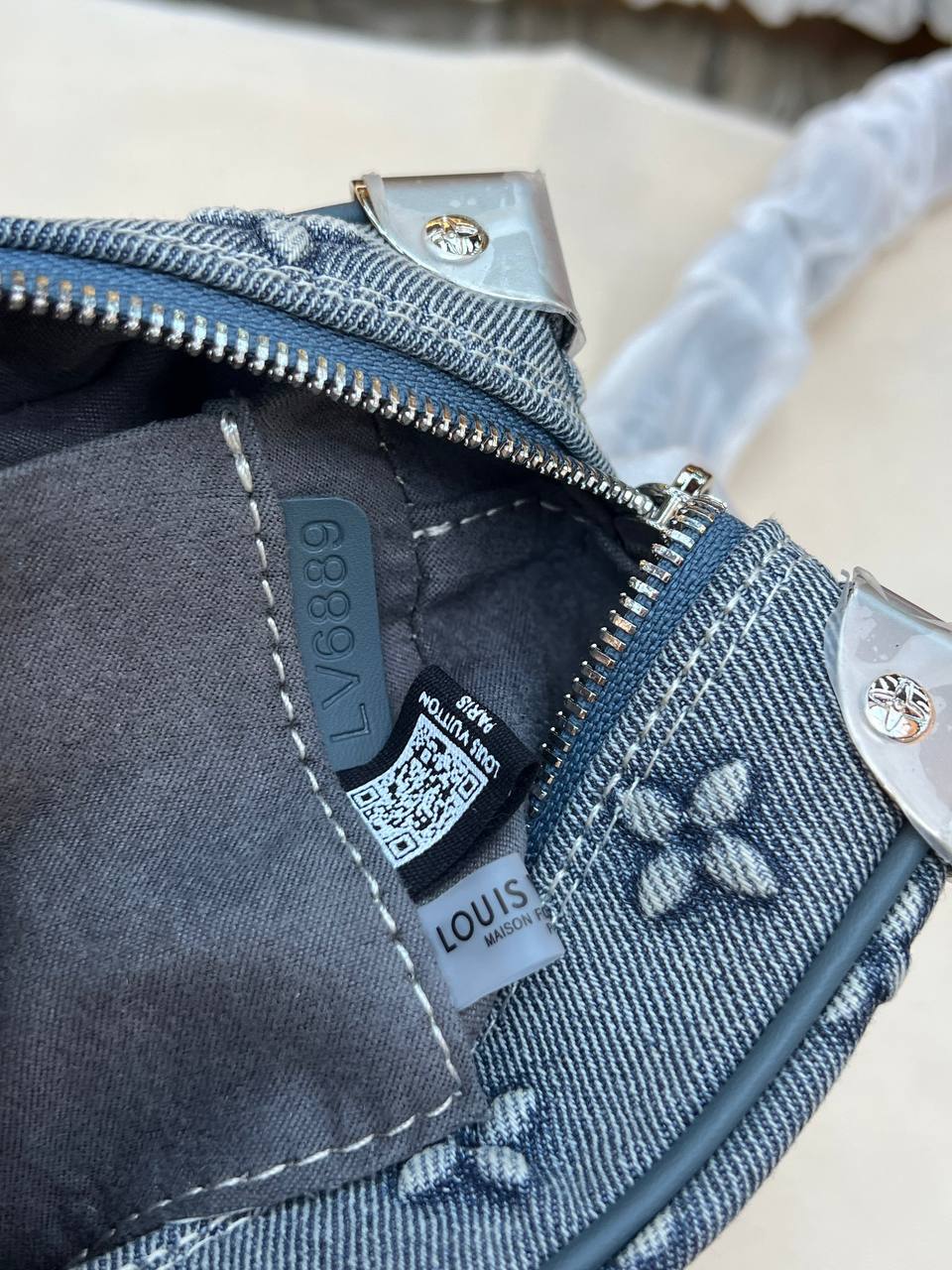 Kutulu İthal Kadın Çanta