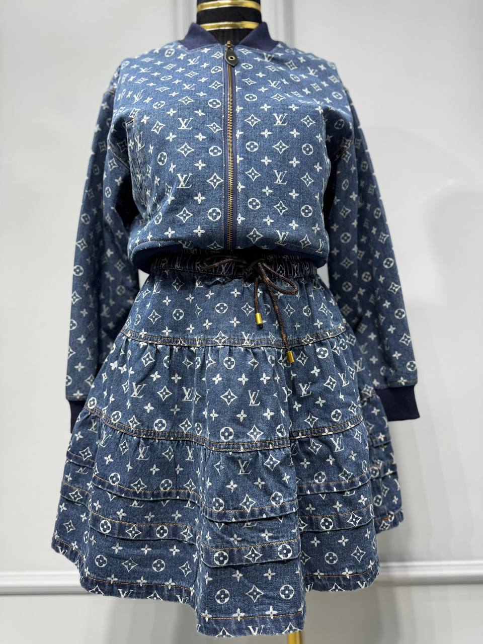 Logo Detaylı İthal Takım