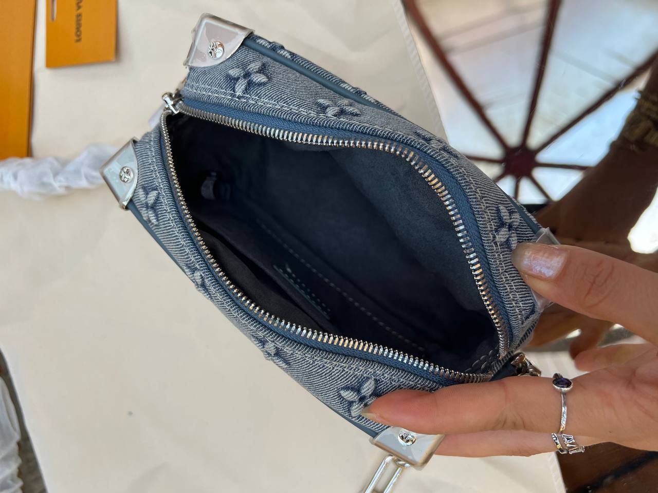 Kutulu İthal Kadın Çanta