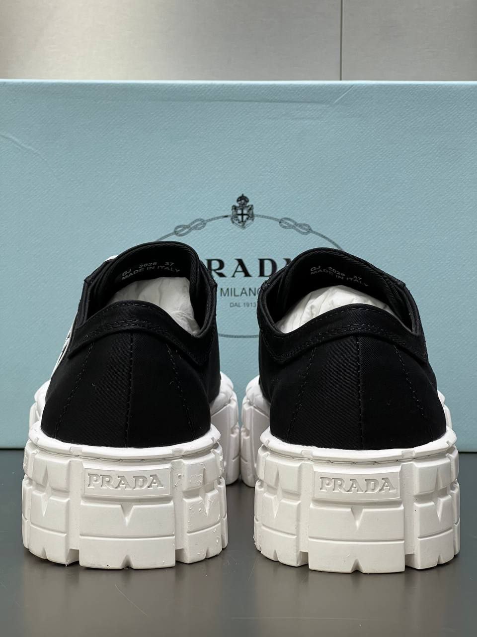 Logo Detaylı İthal Kadın Sneaker