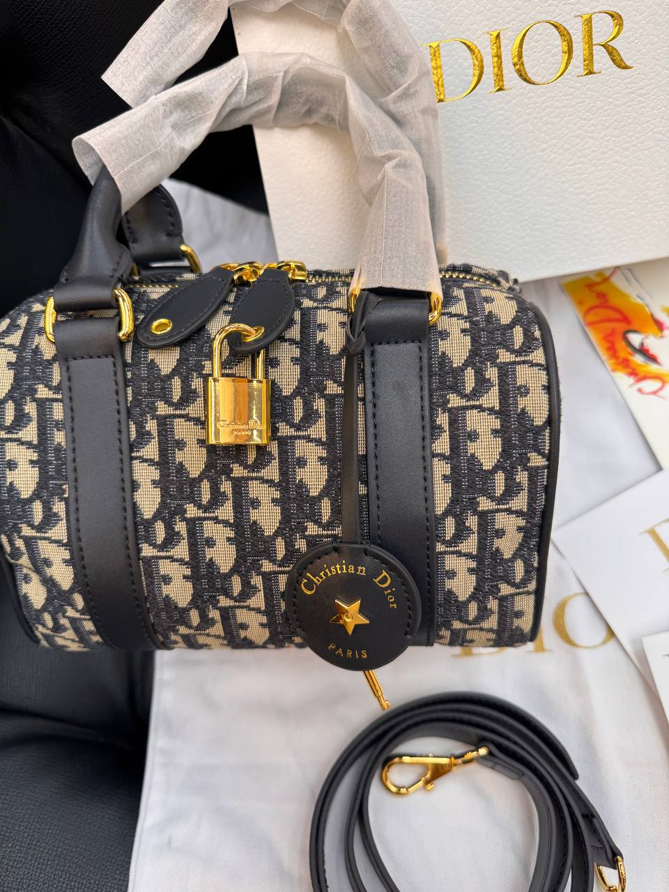 Logo Detaylı İthal Çanta