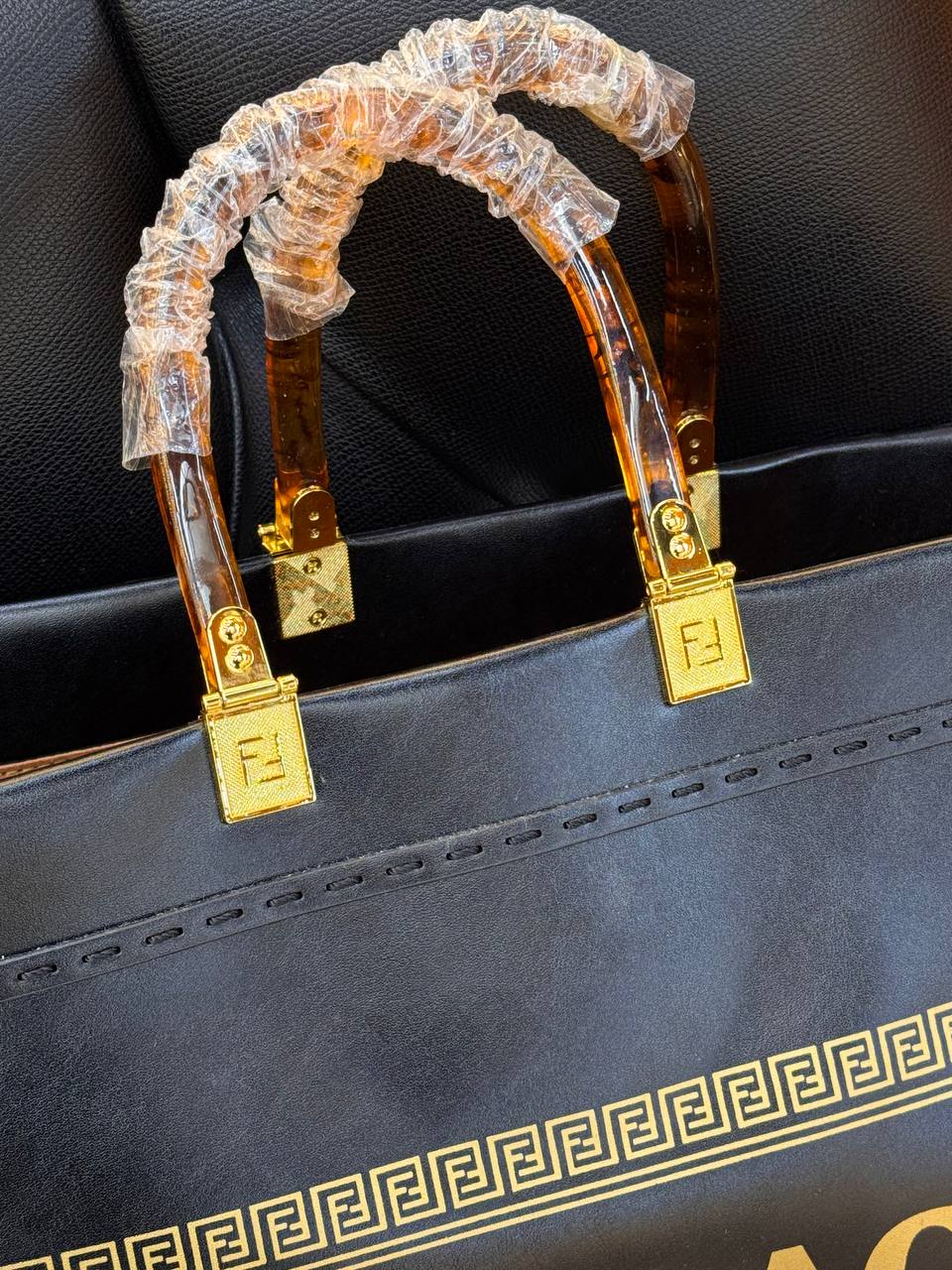 Logo Detaylı İthal Çanta