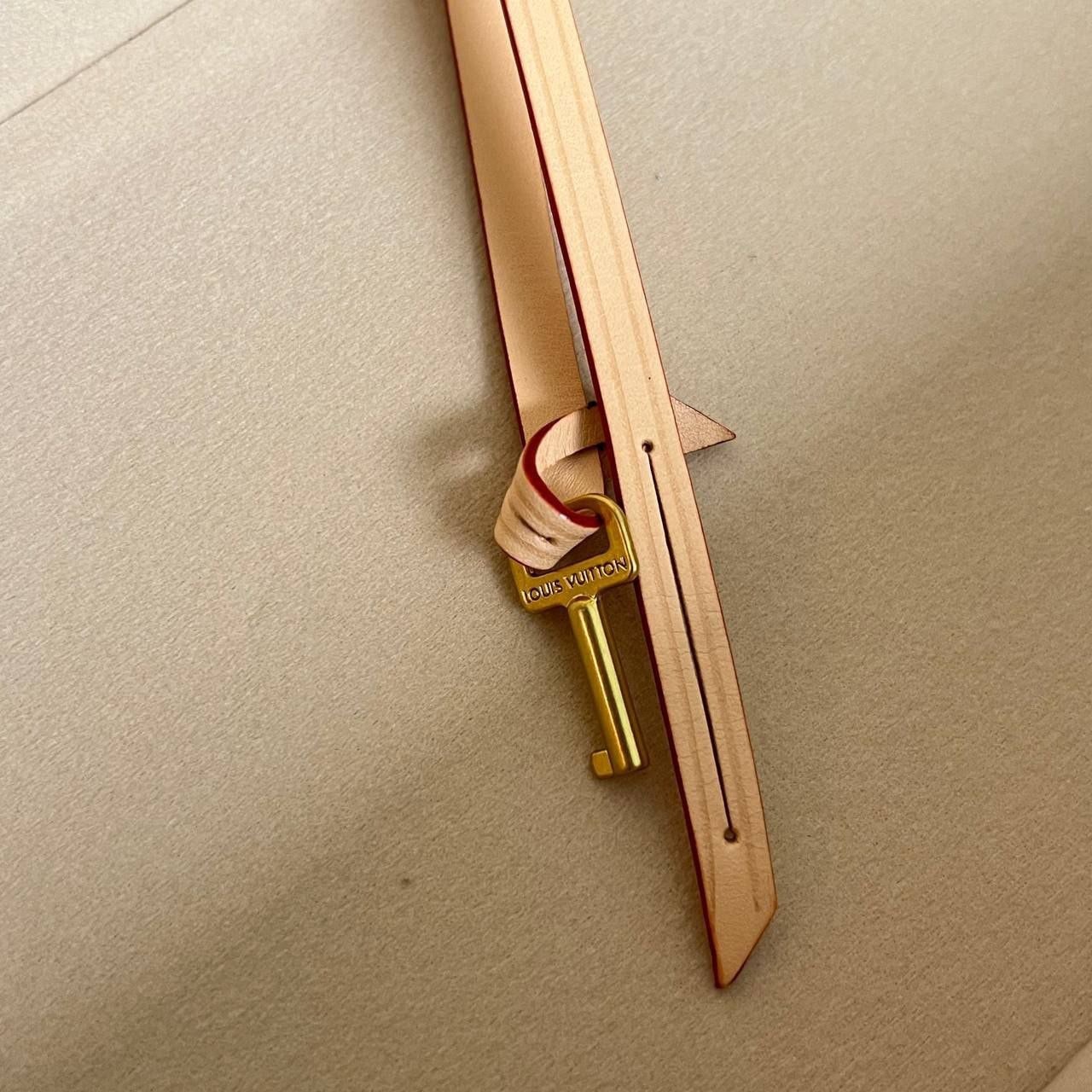 Logo Detaylı İthal Saat Kutusu