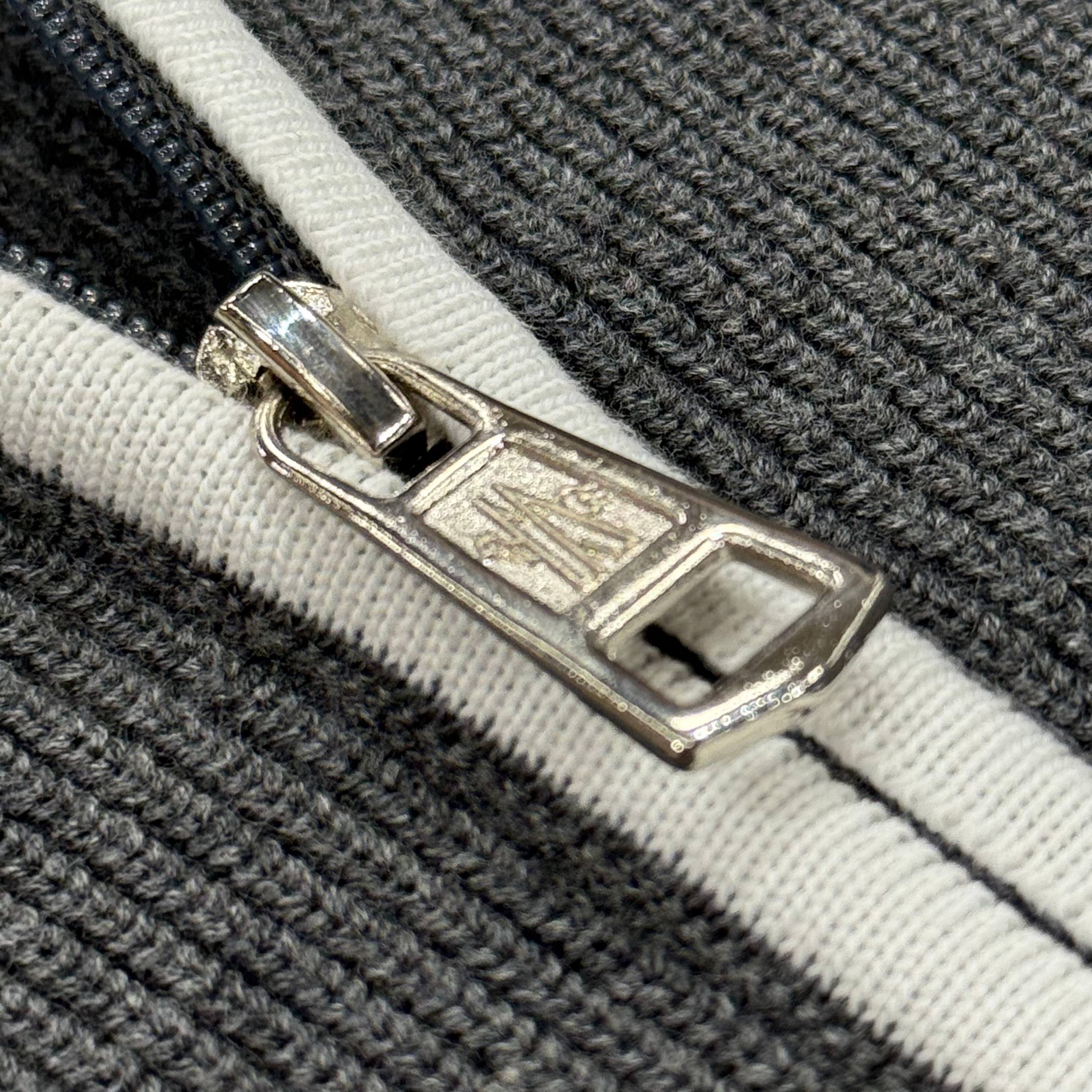 Logo Detaylı İthal Hırka