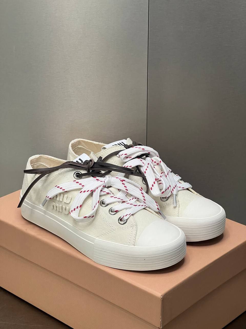 Logo Detaylı İthal Kadın Sneaker