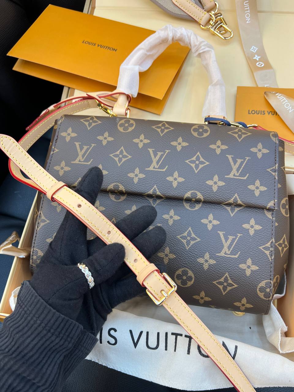 Logo Detaylı İthal Çanta