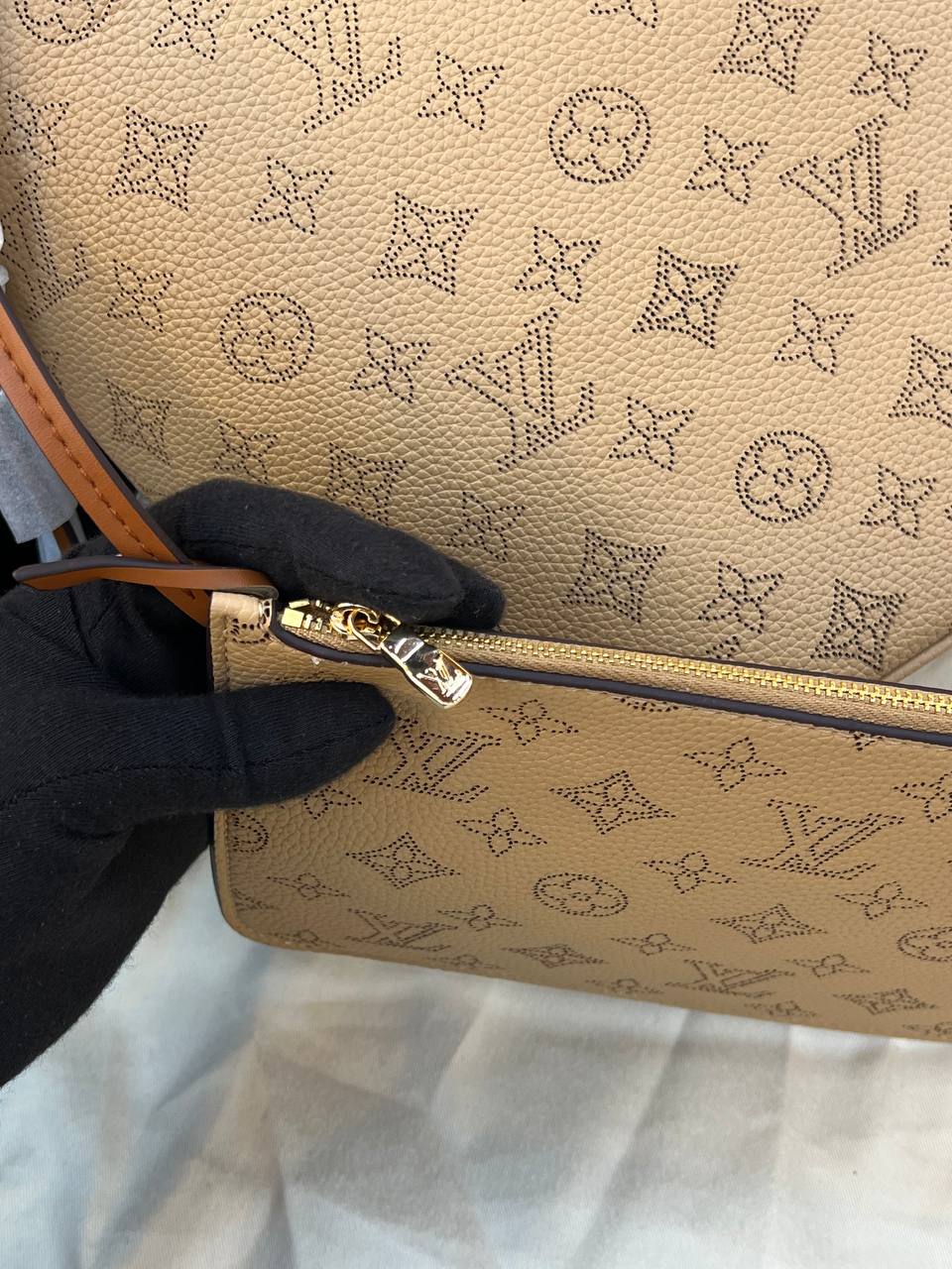 Logo Detaylı İthal Çanta