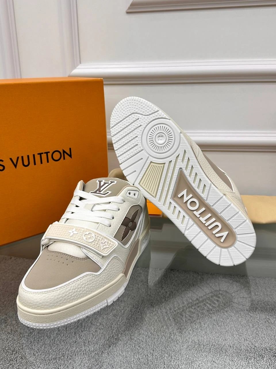 Bej Logo Detaylı Erkek Deri Sneakers