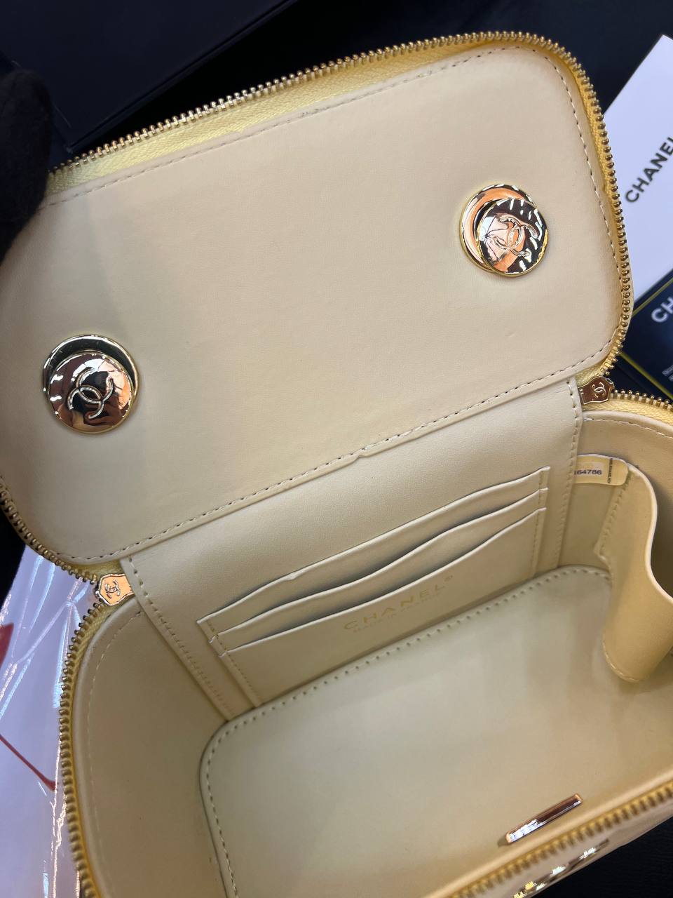 Logo Detaylı İthal Çanta