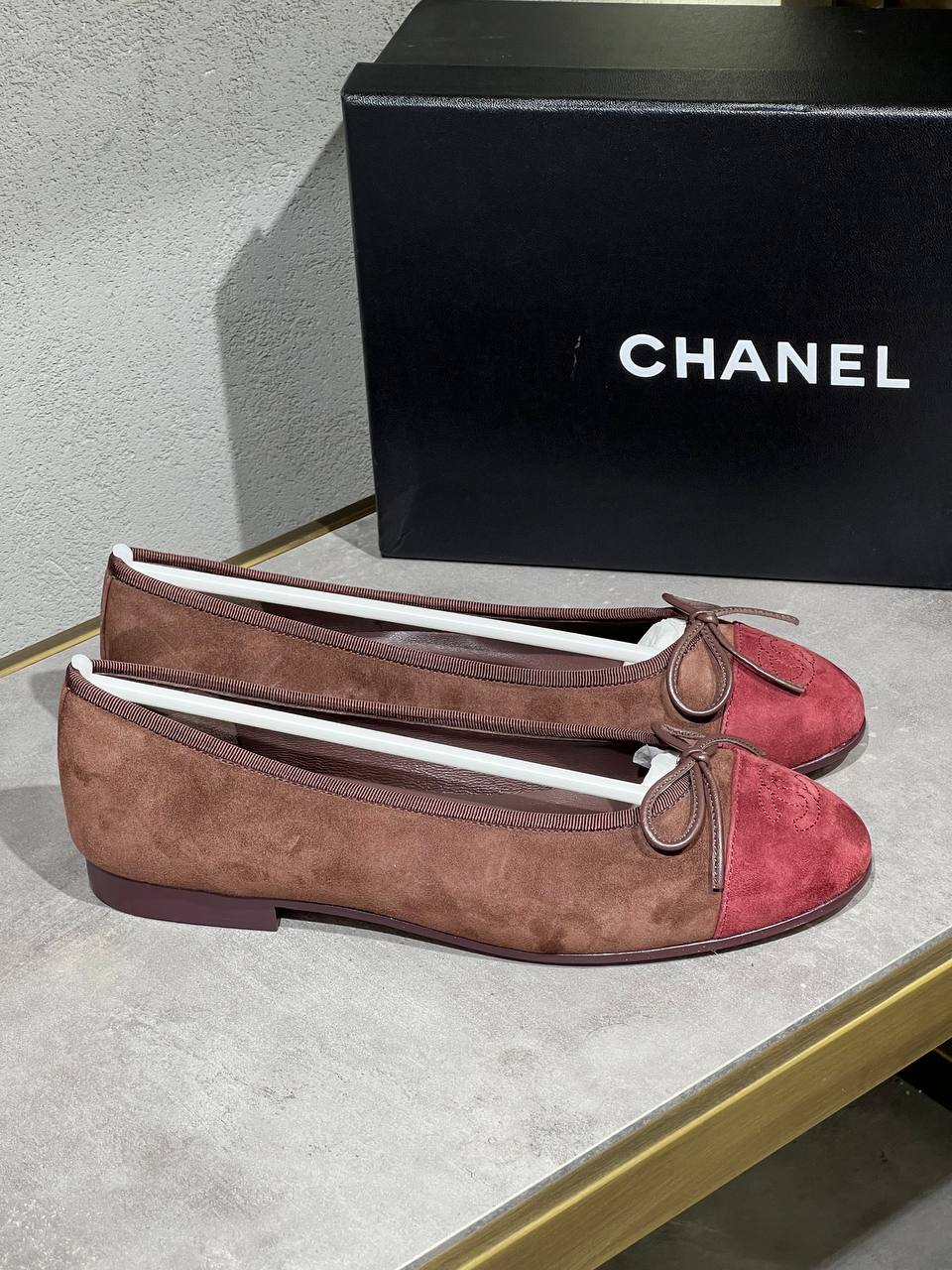 Logo Detaylı İthal Ayakkabı