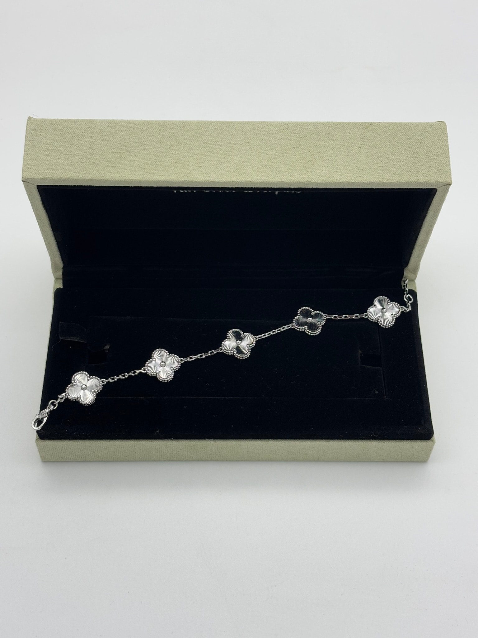 Gümüş Taşlı İthal Bileklik