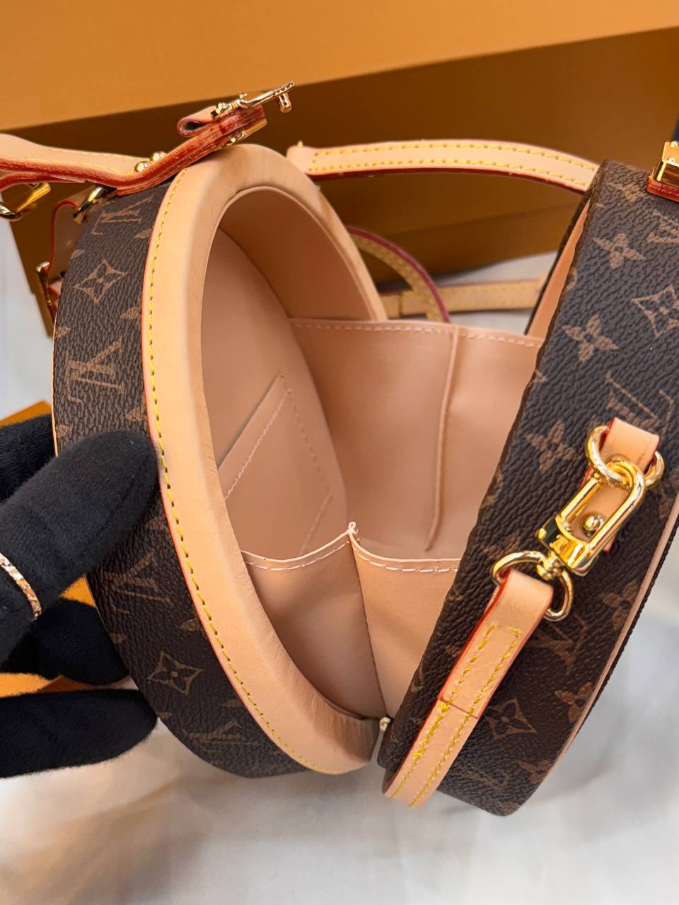 Logo Detaylı İthal Çanta