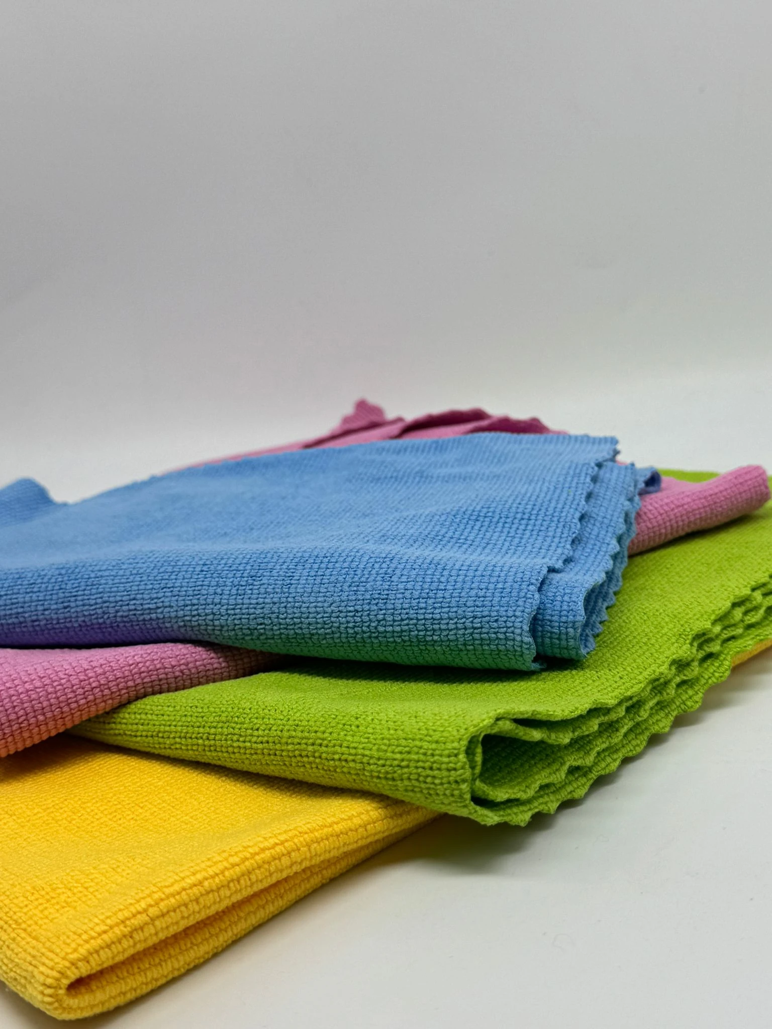 Tırtıklı Kesim Yüzey Temizleme Bezi 50x70 cm