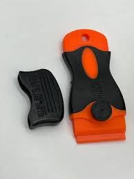 TitoCar Yapışkan İz Çıkarıcı Sprey 500 ml & TitoCar Yapışkan Kazıyıcı&Sıyırıcı