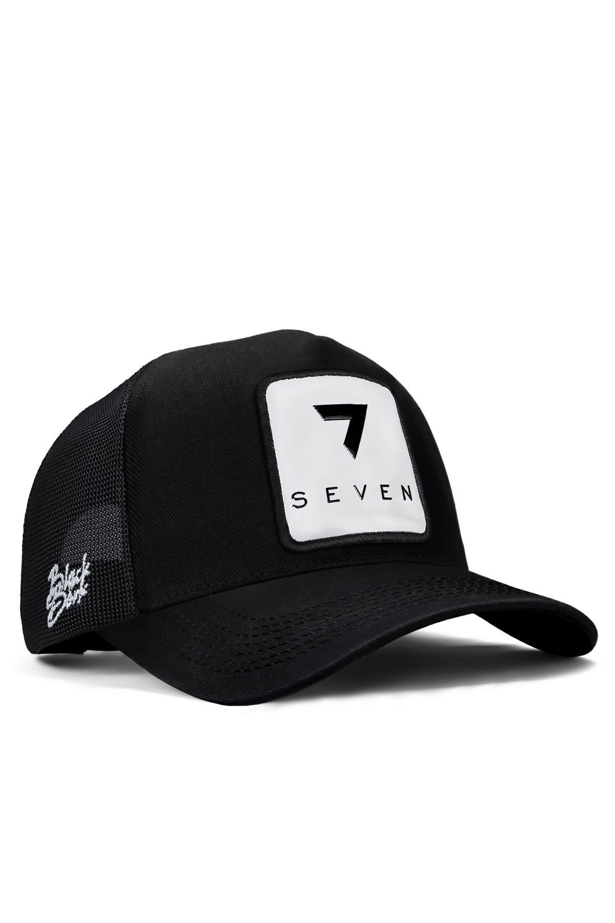 7 Numara Logolu Siyah Trucker Şapka