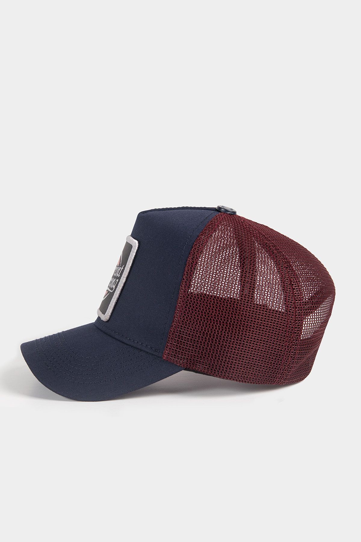 Different Wrong Logolu Lacivert-Bordo Trucker Şapka