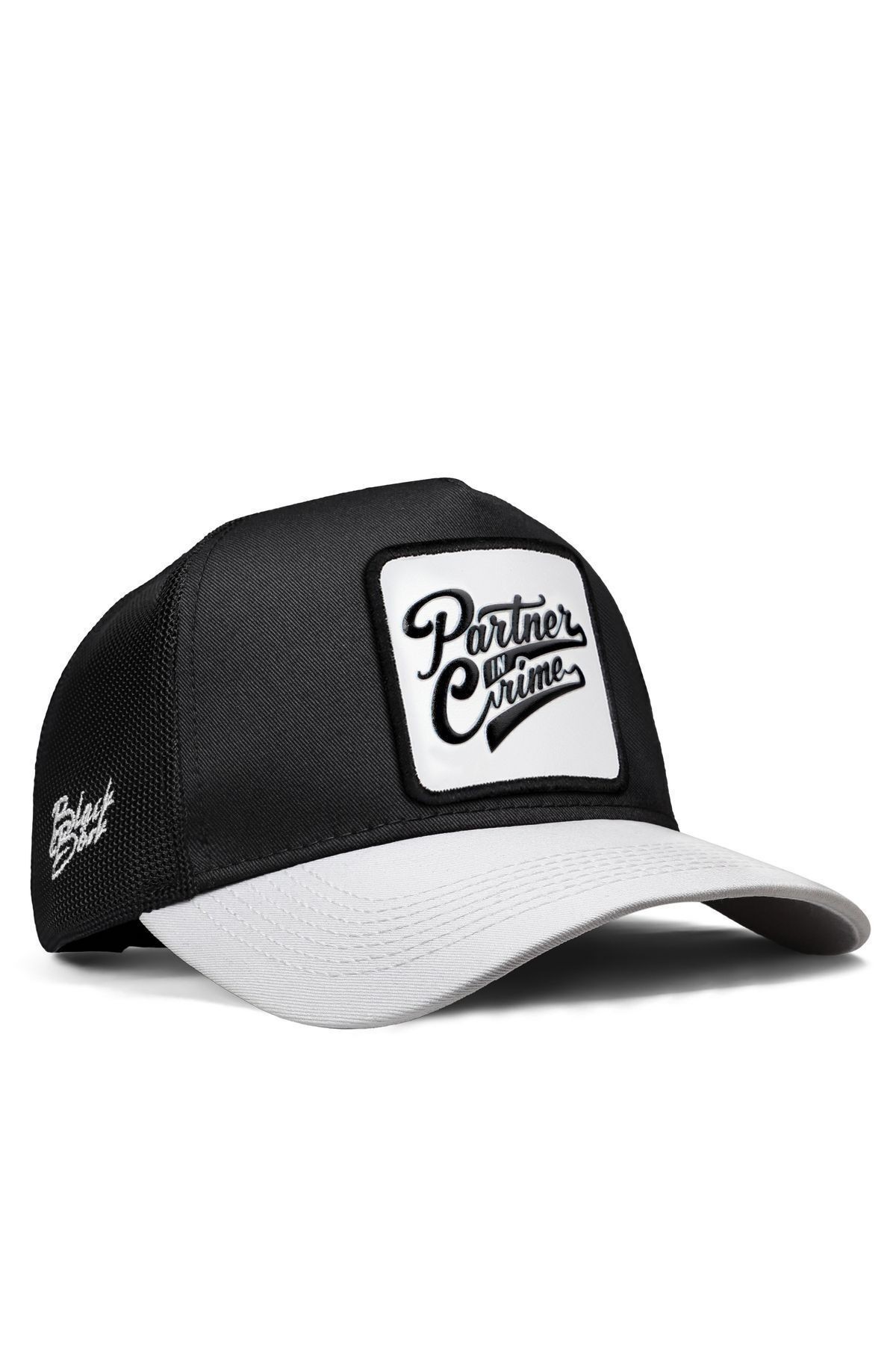 Partner in Crime Logolu Beyaz-Siyah Trucker Şapka