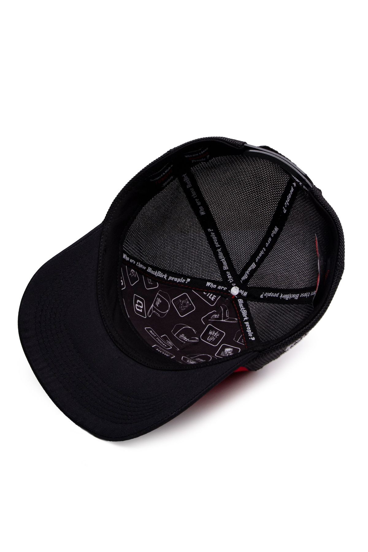 Geyik Logolu Siyah-Kırmızı Trucker Şapka