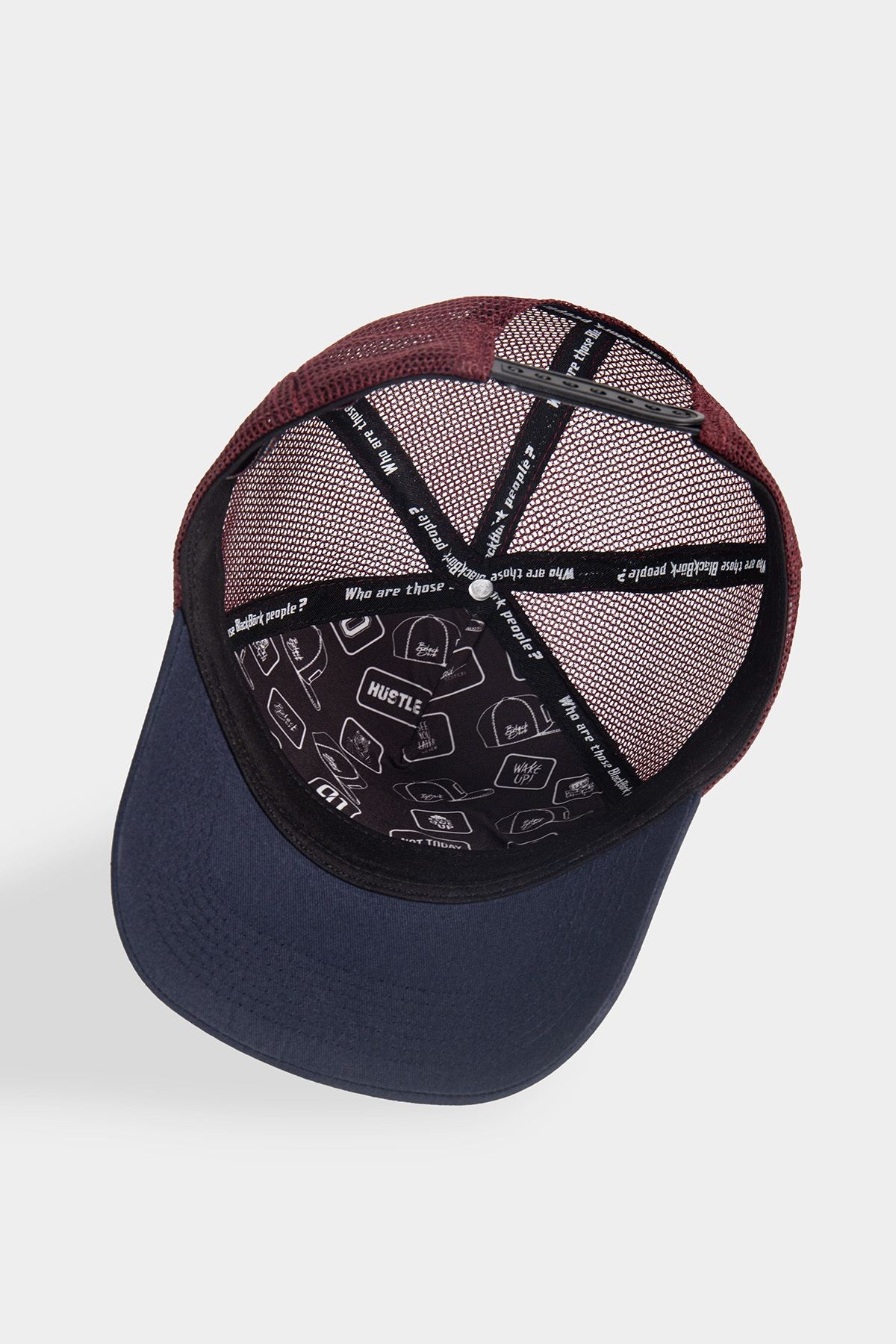 Blah Blah Blah Logolu Lacivert-Bordo Trucker Şapka