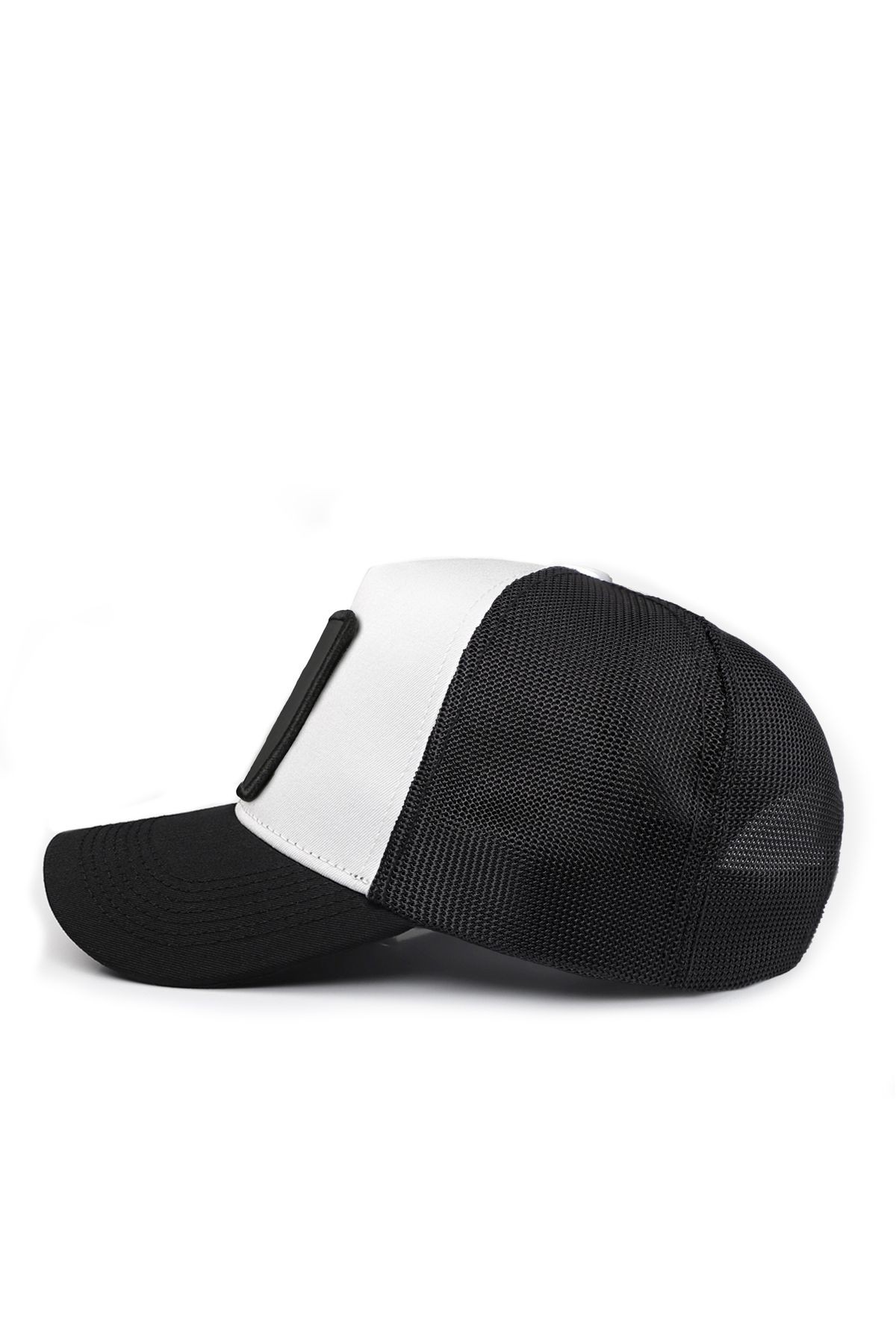 Ayı Logolu Siyah-Beyaz Trucker Şapka