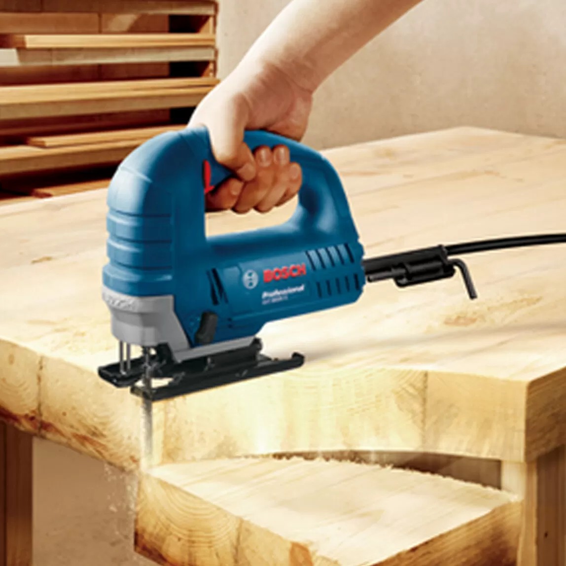 Bosch Profesyonel GST-8000E 710W Dekupaj Testere