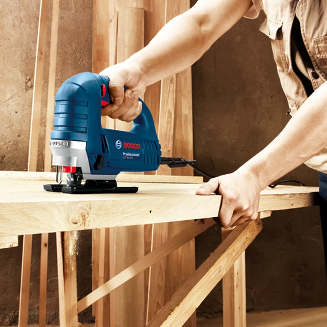 Bosch Profesyonel GST-8000E 710W Dekupaj Testere