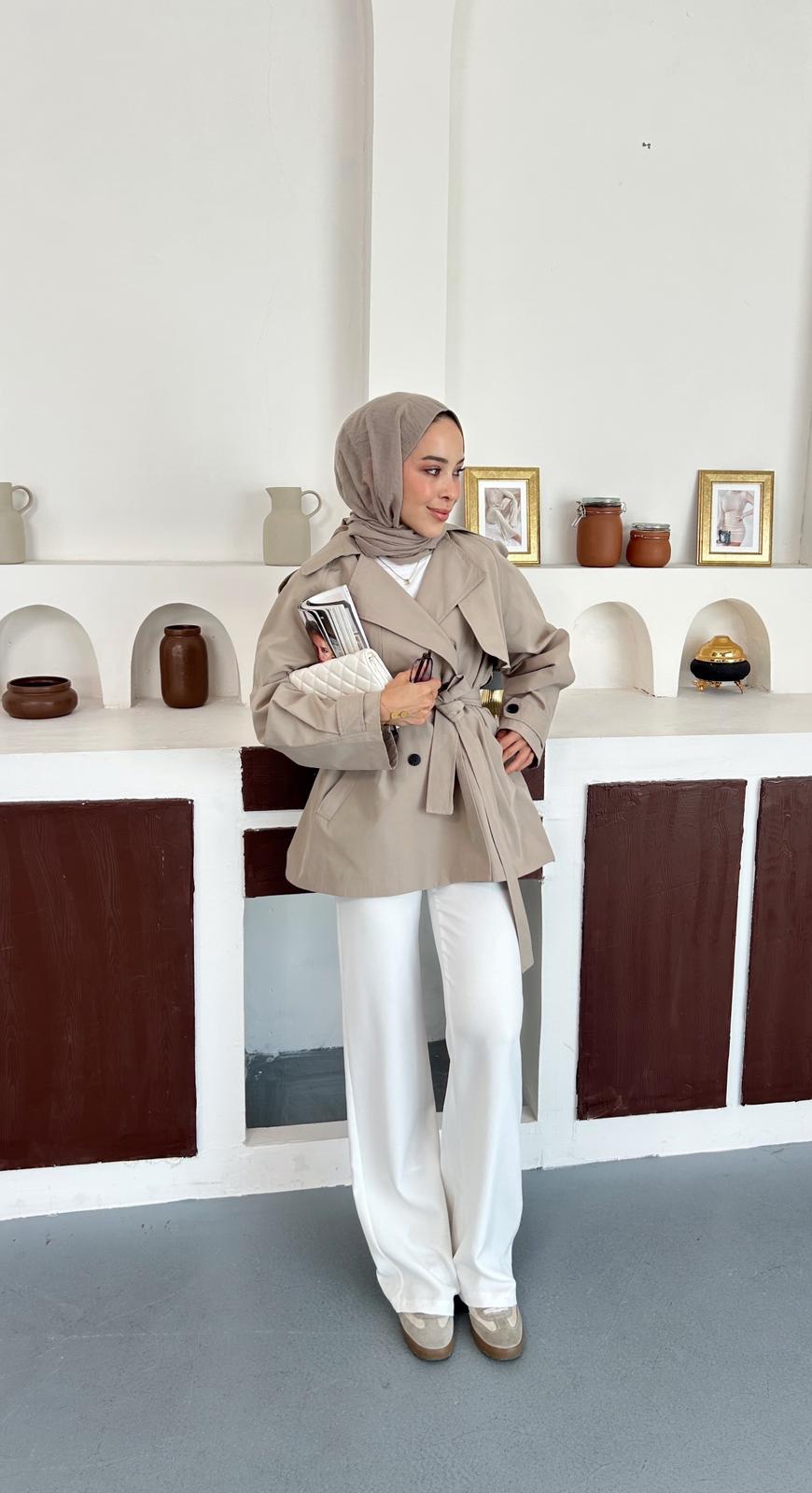 İsabel Trençkot - Taş