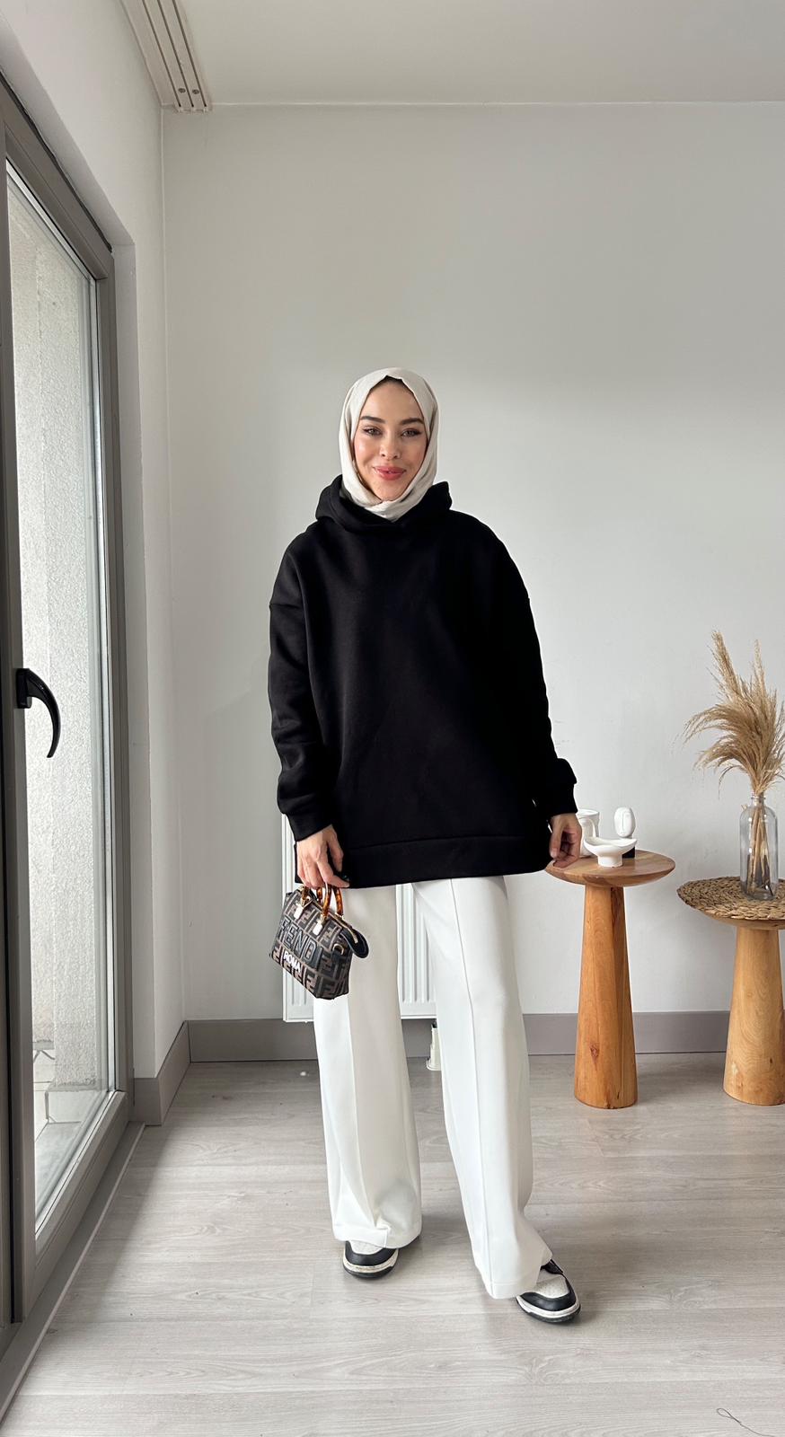 Kapşonlu sweatshirt