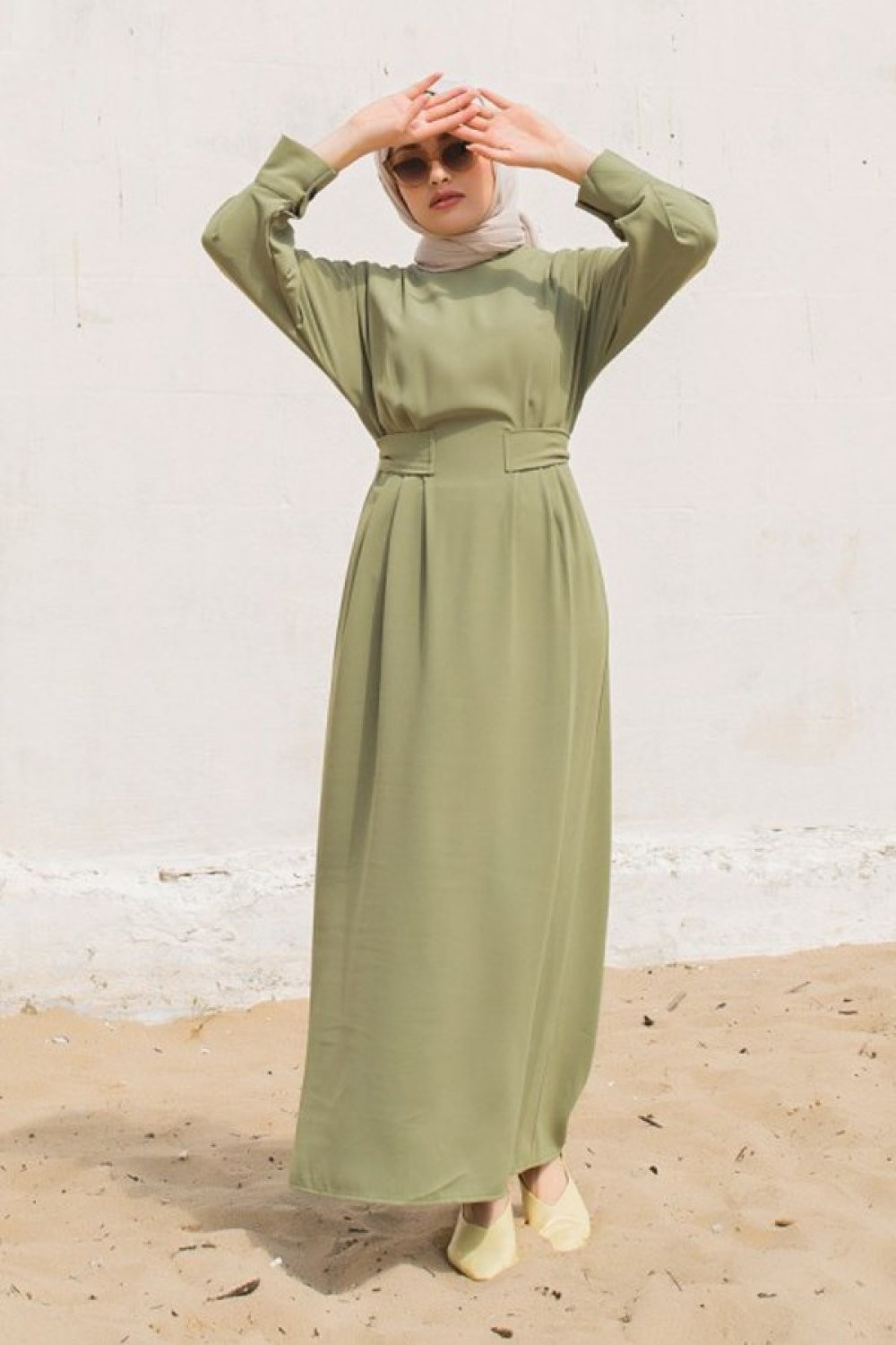Auqa Elbise