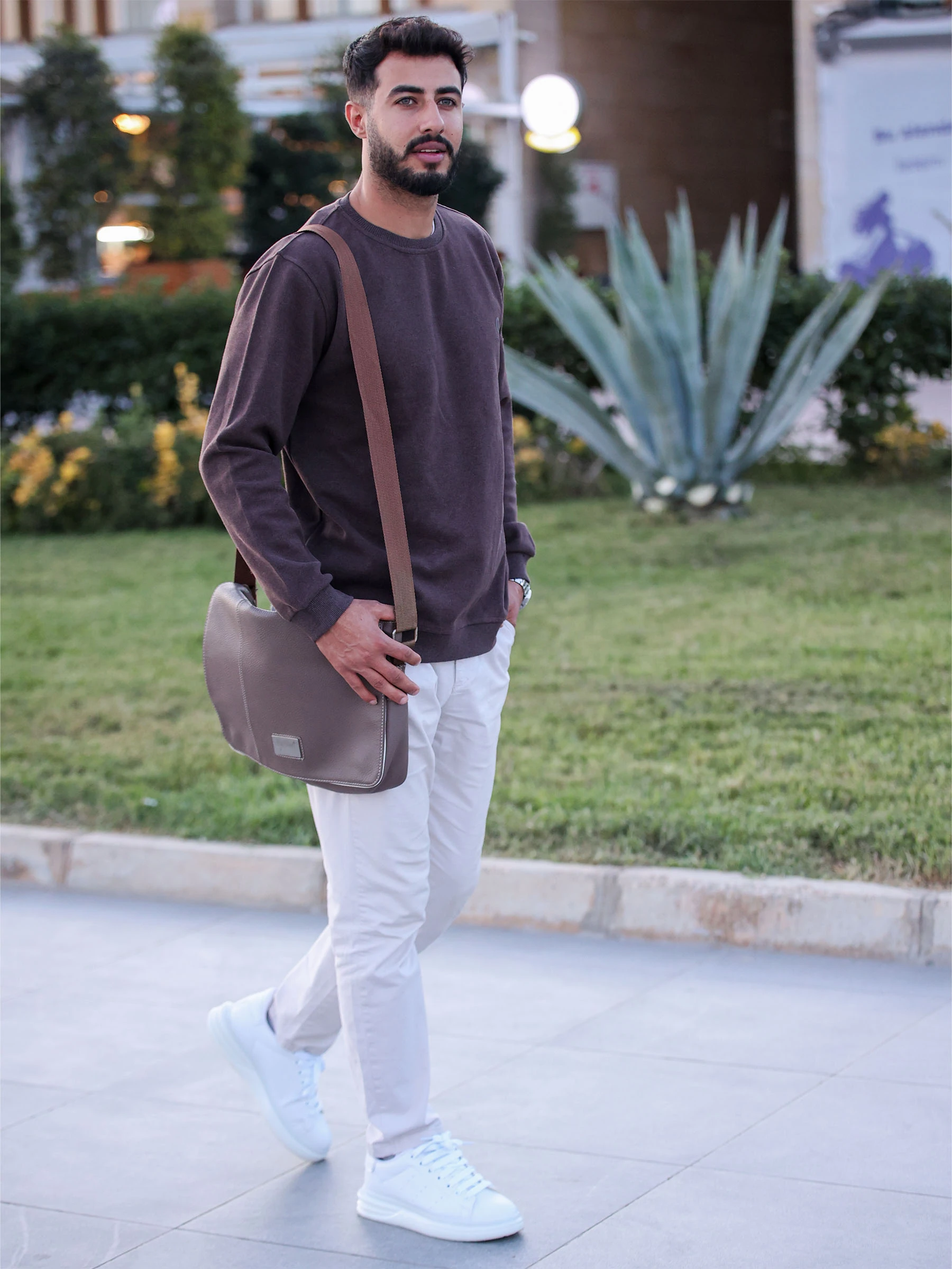 Kahverengi Quanlex Selanik Kumaş Bisiklet Yaka Sweatshirt