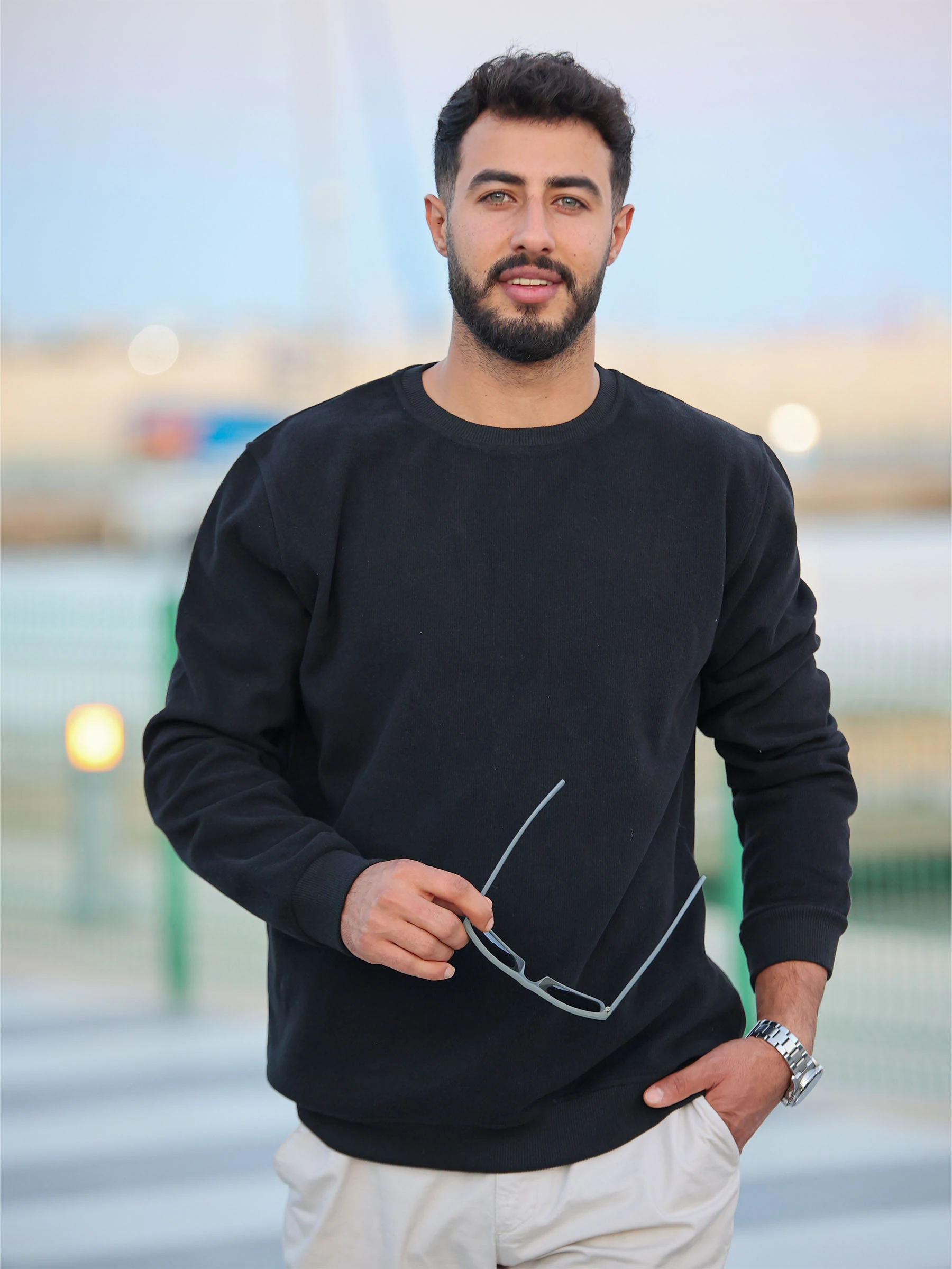 Siyah Selanik Kumaş Bisiklet Yaka Sweatshirt