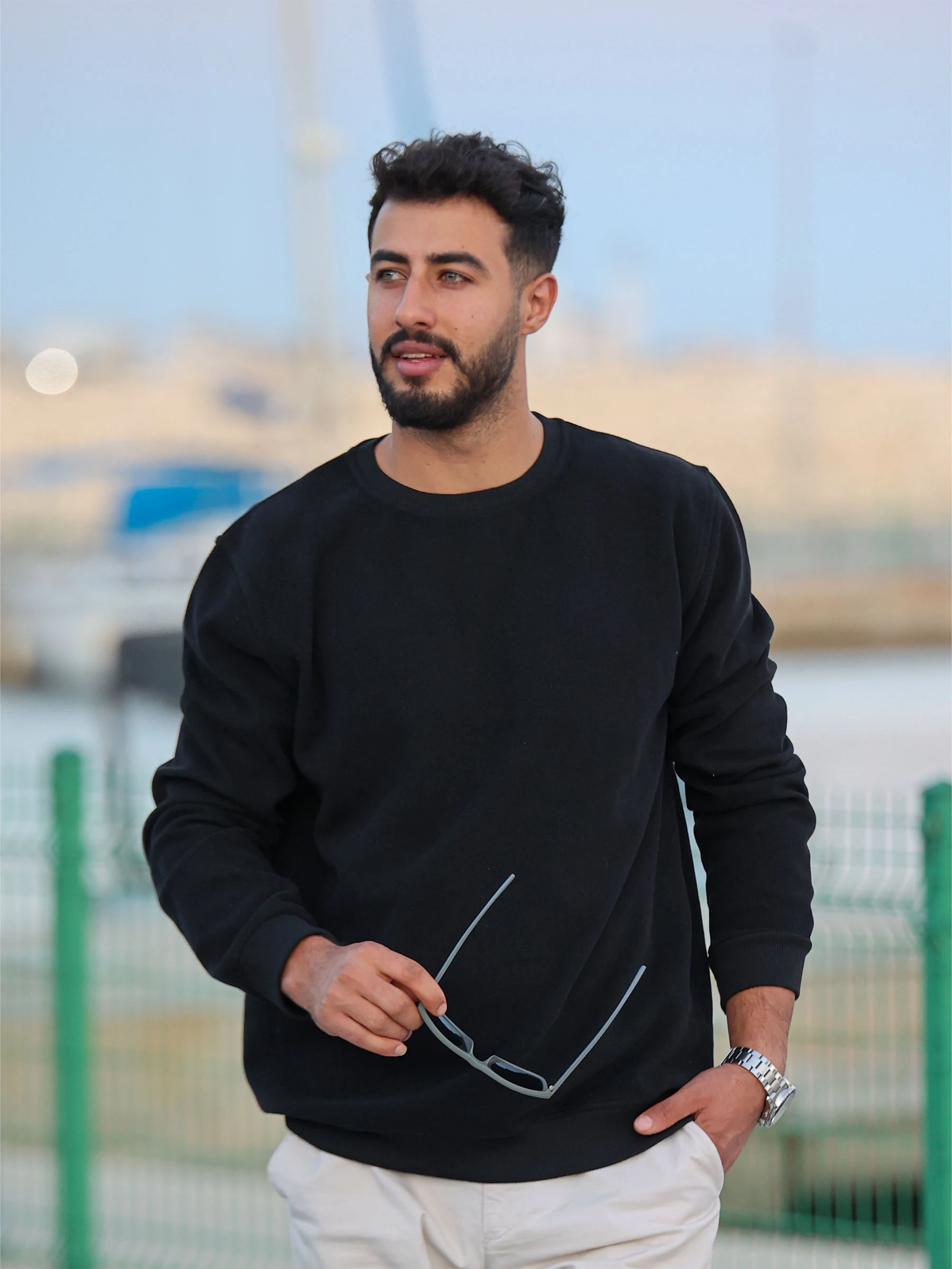 Siyah Selanik Kumaş Bisiklet Yaka Sweatshirt