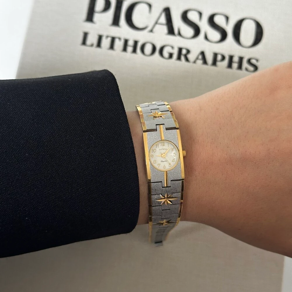 Vintage Almera Kol Saati