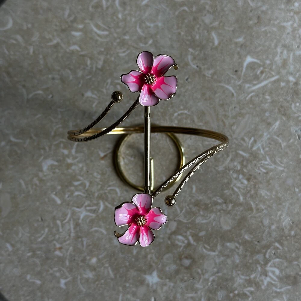 Flower Pazu Kelepçesi