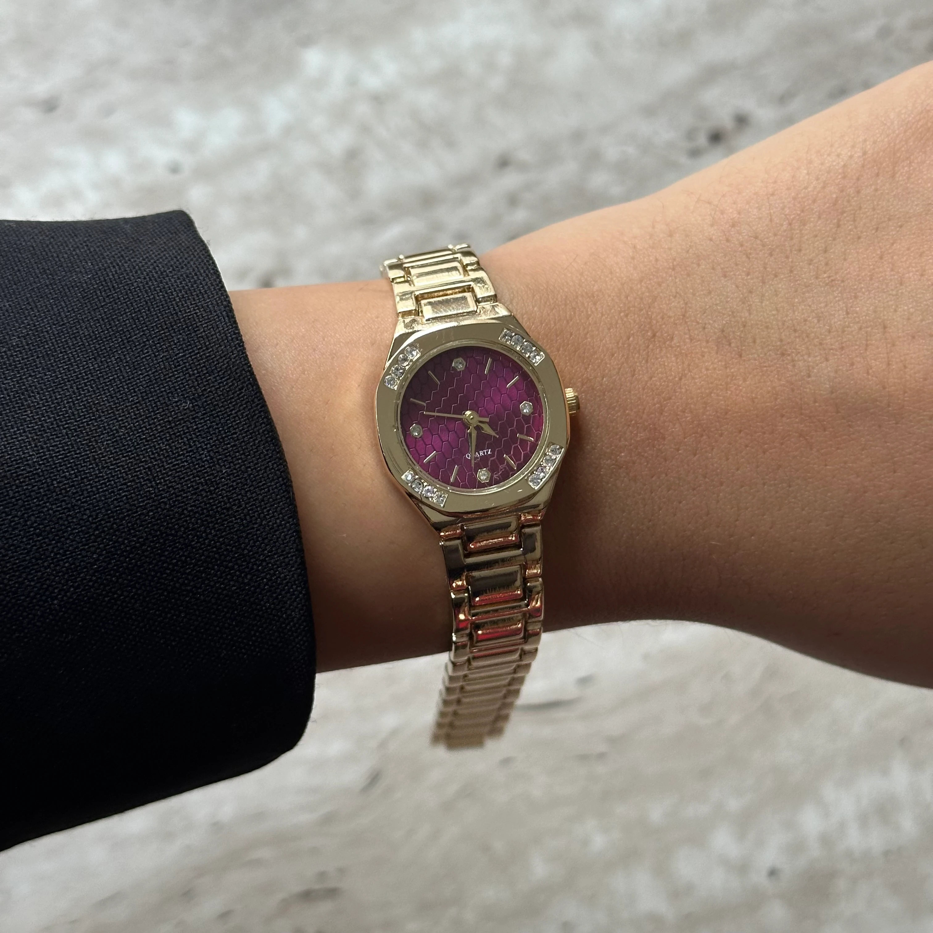 Petek Bohem Kol Saati 