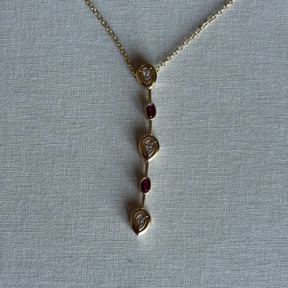 Garnet Aura Kolye
