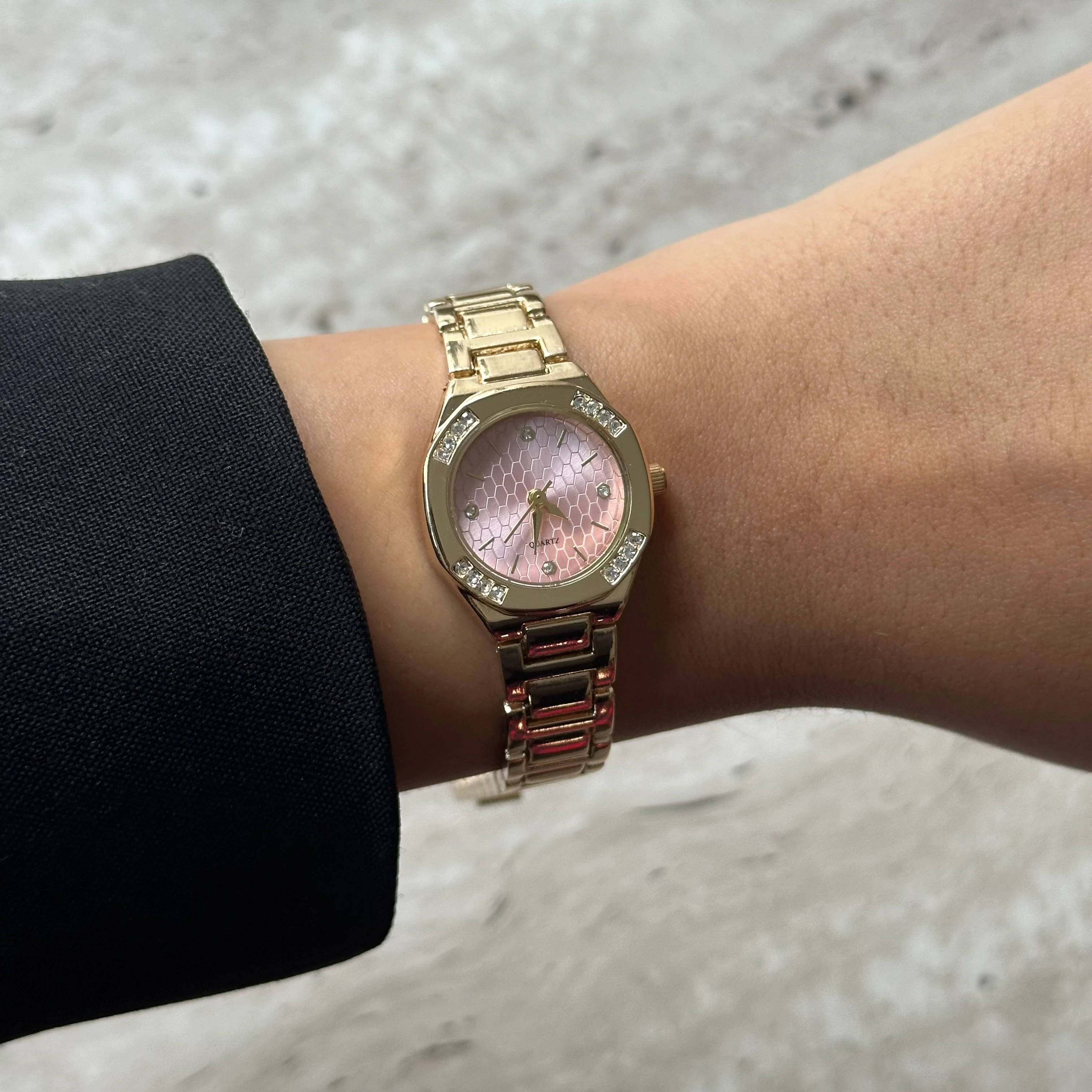 Petek Bohem Kol Saati 