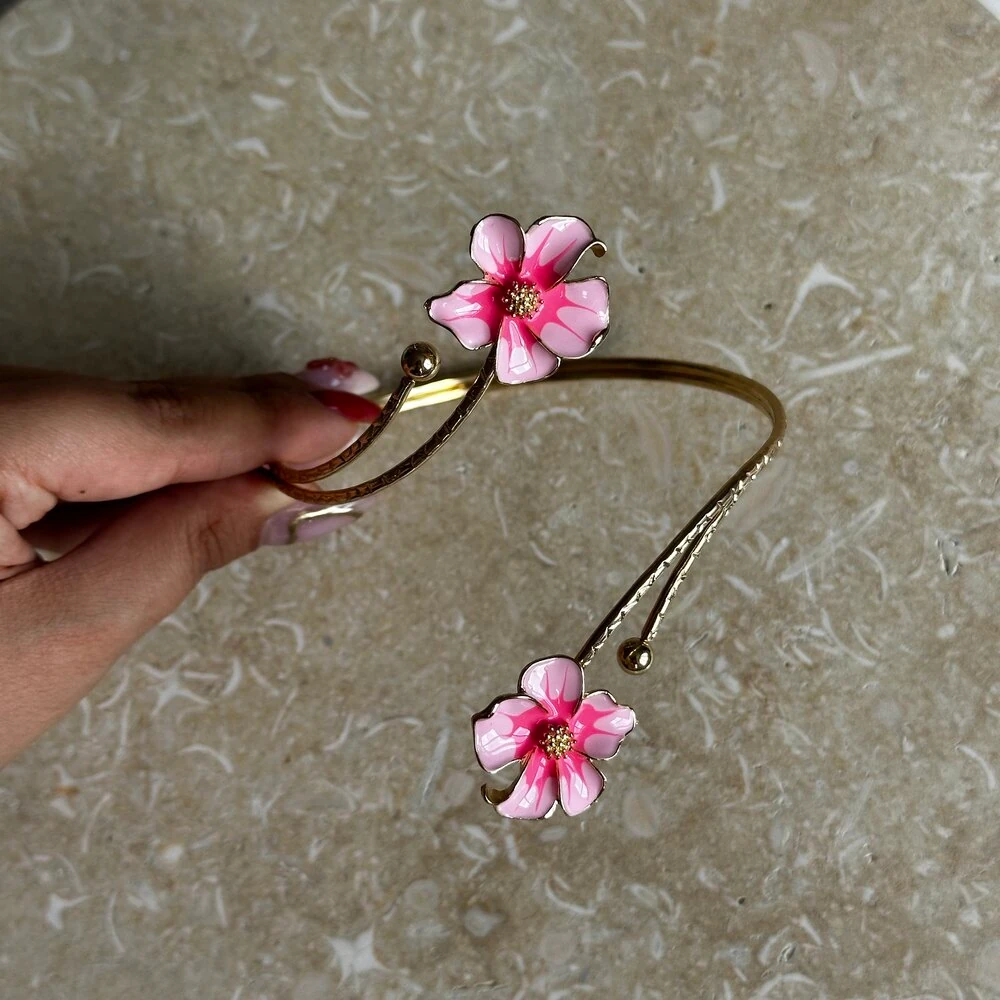 Flower Pazu Kelepçesi