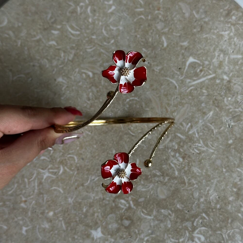 Flower Pazu Kelepçesi