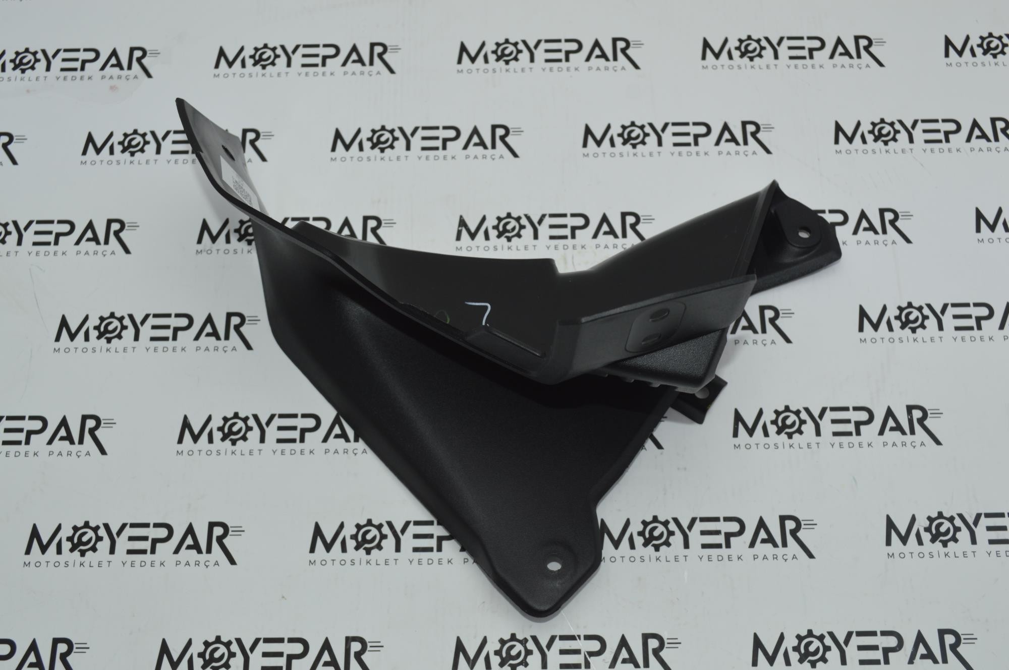 Y4TVS7004A0118 TVS RAİDER 125 BENZİN DEPOSU SAĞ İÇ GRENAJ