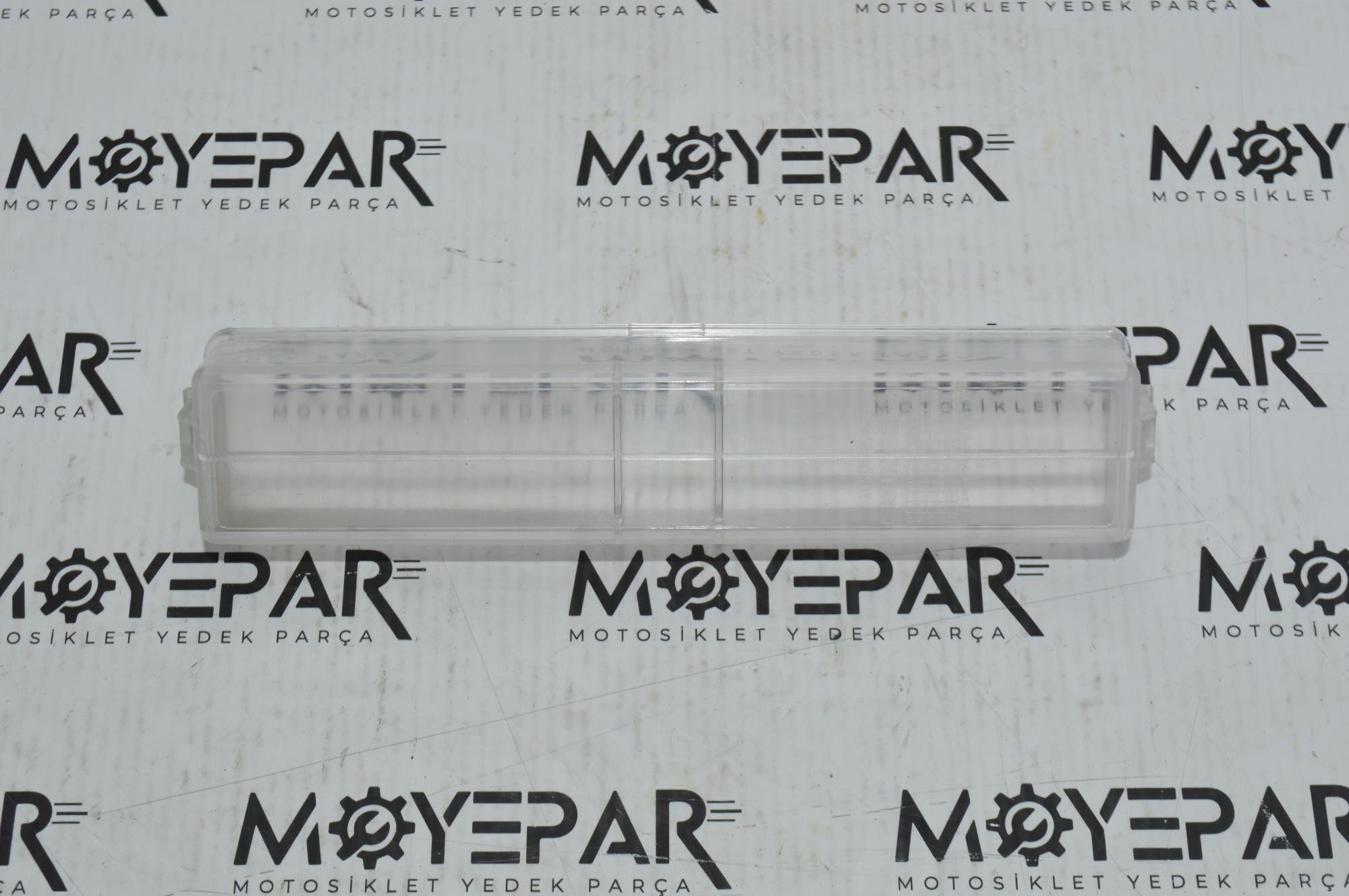 Y4CFM4029A0225 CF MOTO CFORCE 550 SİGORTA PANELİ KAPAĞI ORİJİNAL