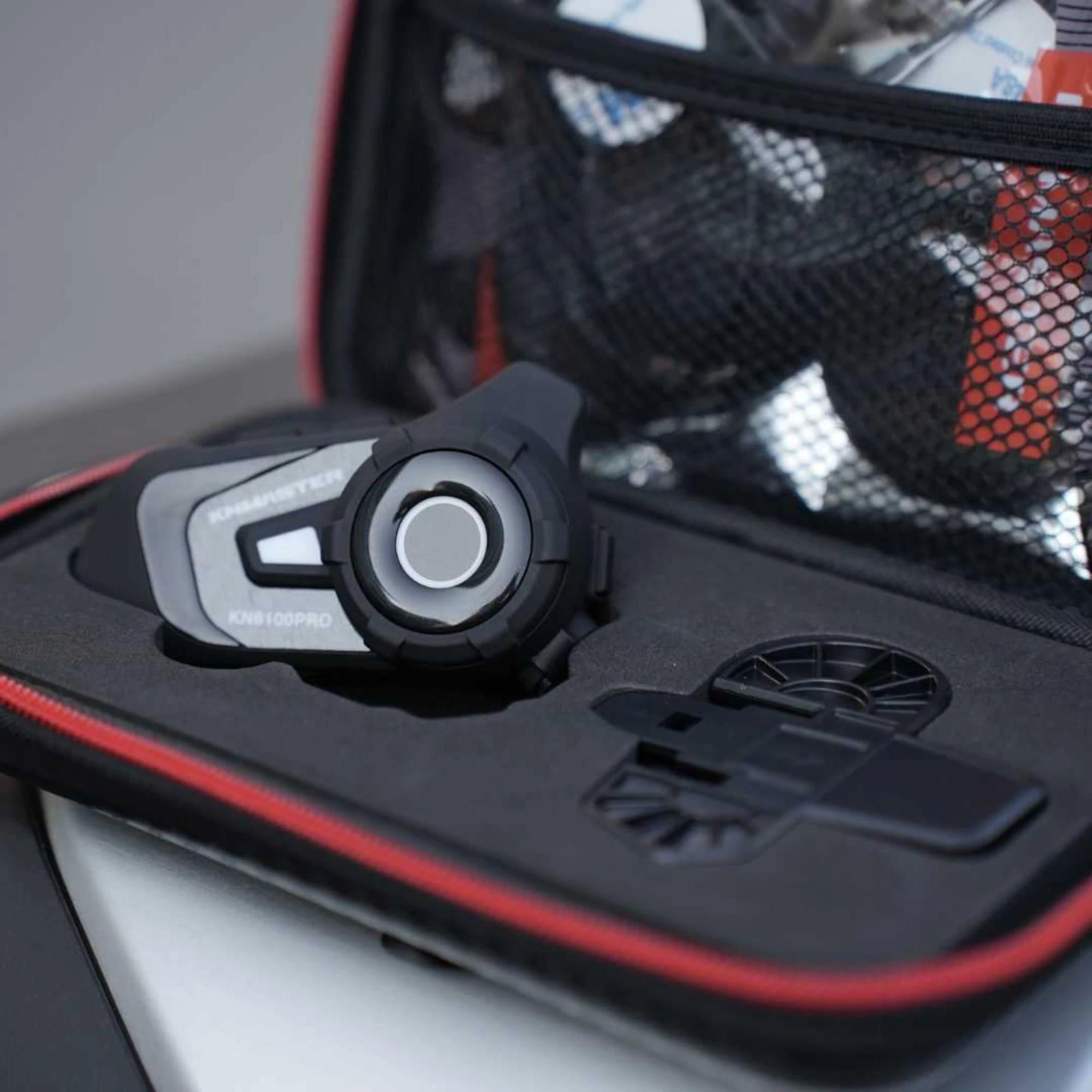 KNMASTER KN6100 PRO MOTOSİKLET KASK İNTERCOM BLUETOOTH İNTERCOM KULAKLIK SETİ KARBON SİYAH