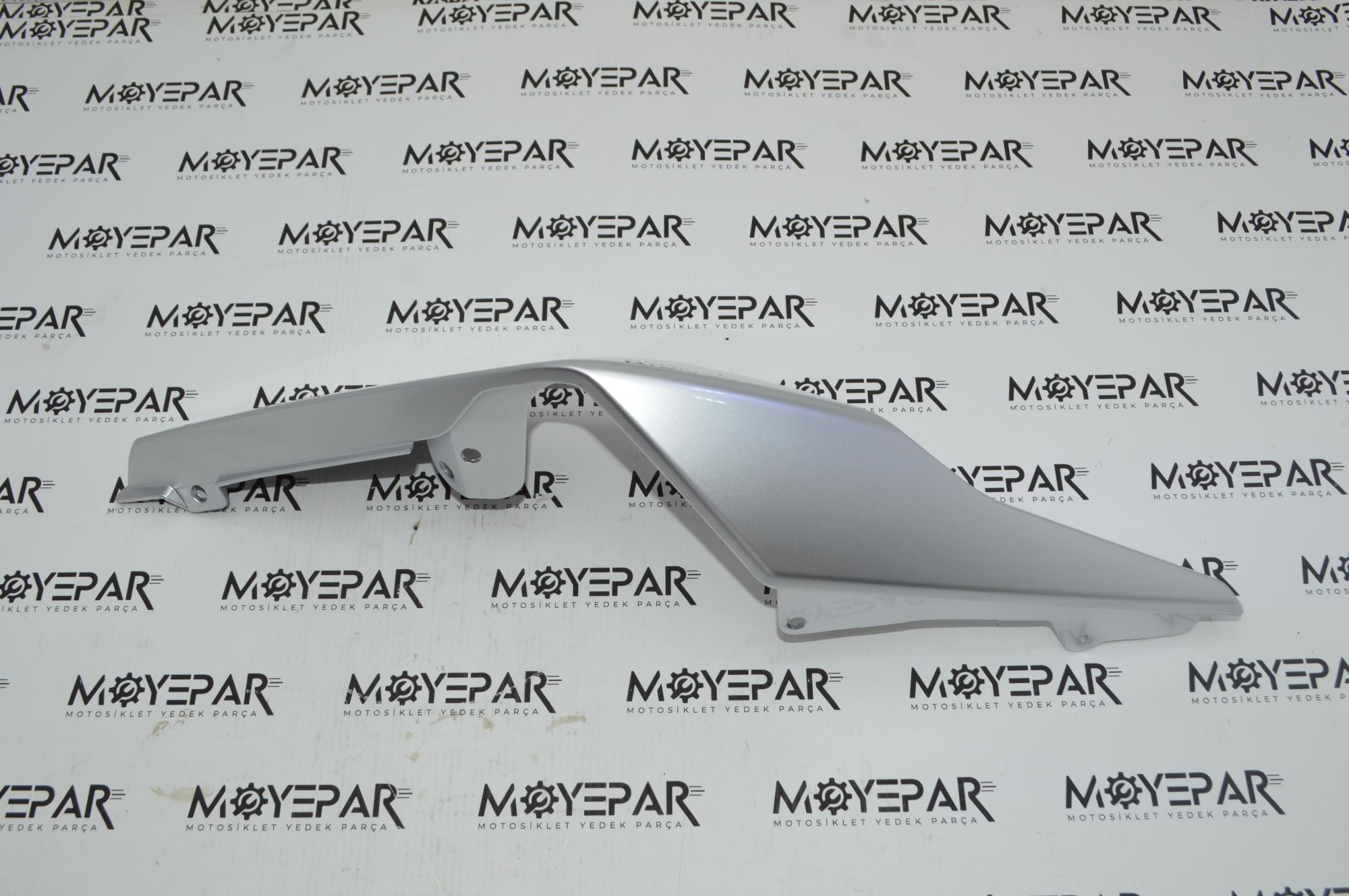 Y4CFM4012A0043 CFMOTO NK 250 SELE ALTI YAN GRENAJ GRİ