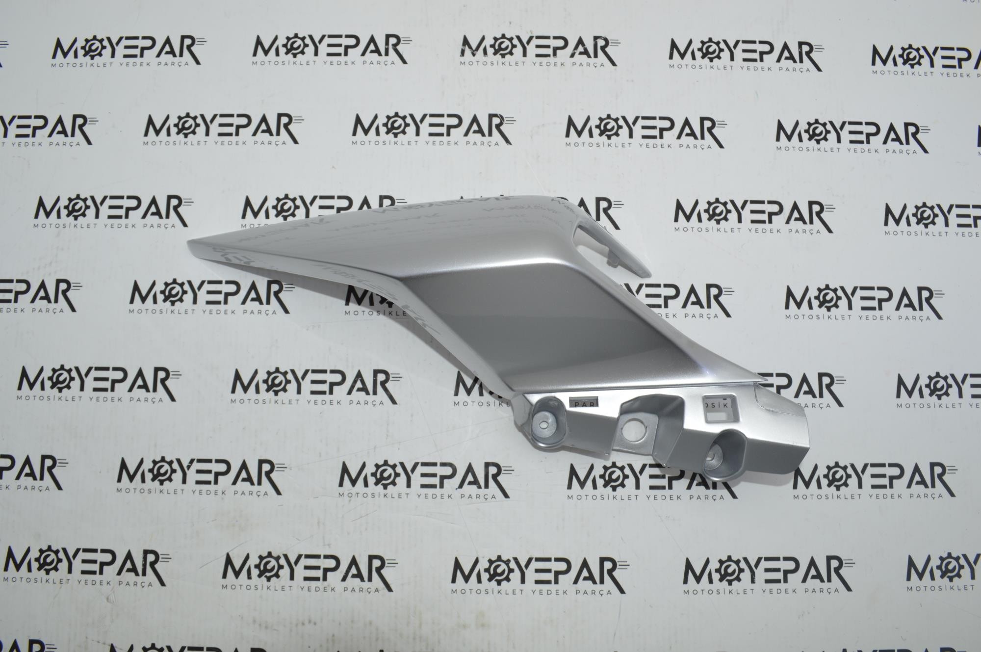 Y4CFM4033A0508 CF MOTO SR250 SELE ALTI YAN KRANAJ SAĞ ARKA GRİ