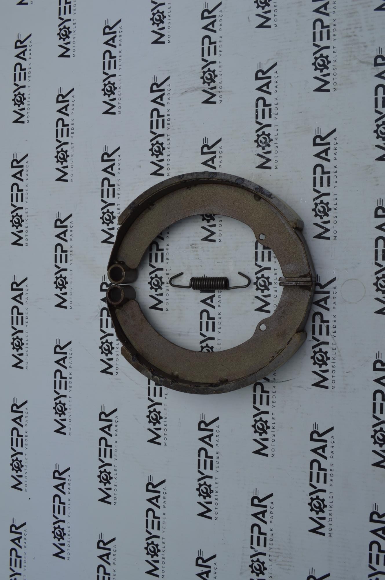 0225 3 TEKER KASALI ARKA BALATA 20 CM